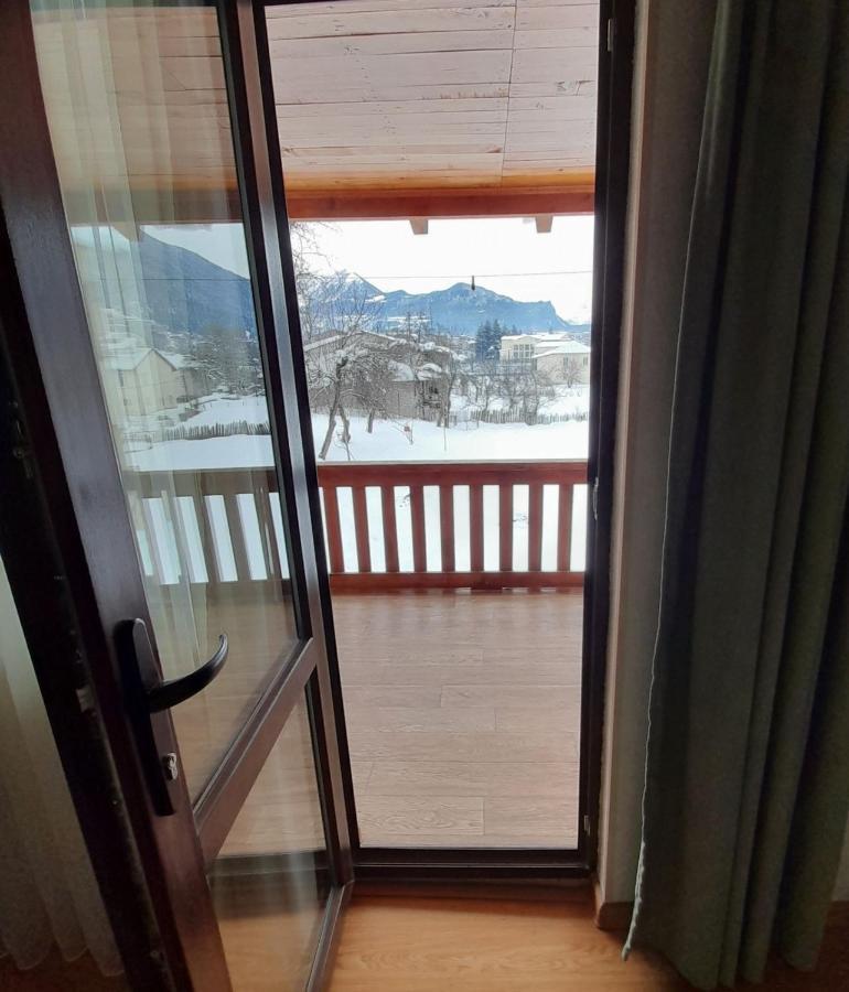 Jeiran Japaridze'S Guesthouse Mestia Exterior foto