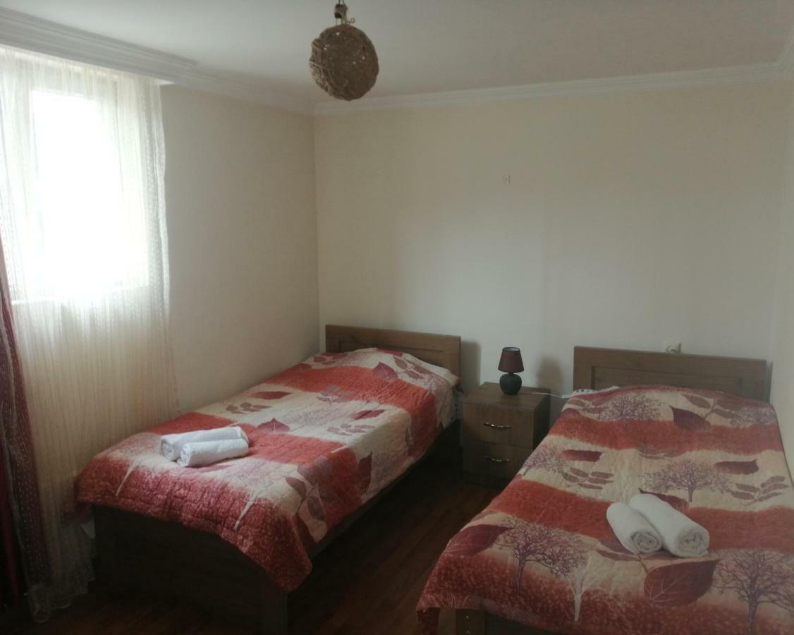 Jeiran Japaridze'S Guesthouse Mestia Exterior foto
